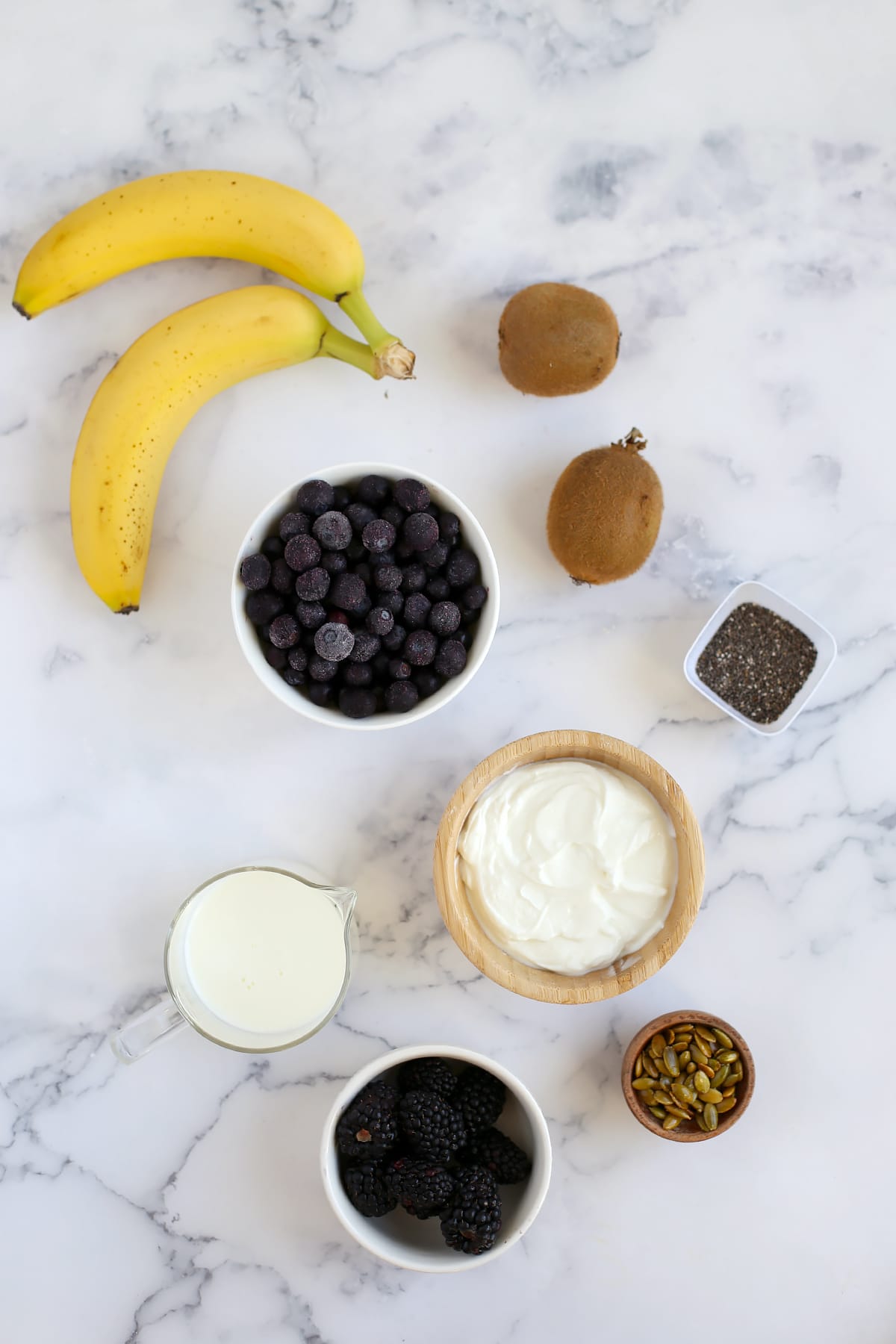 Ingredients you need to make a spooky smoothie bowl. 