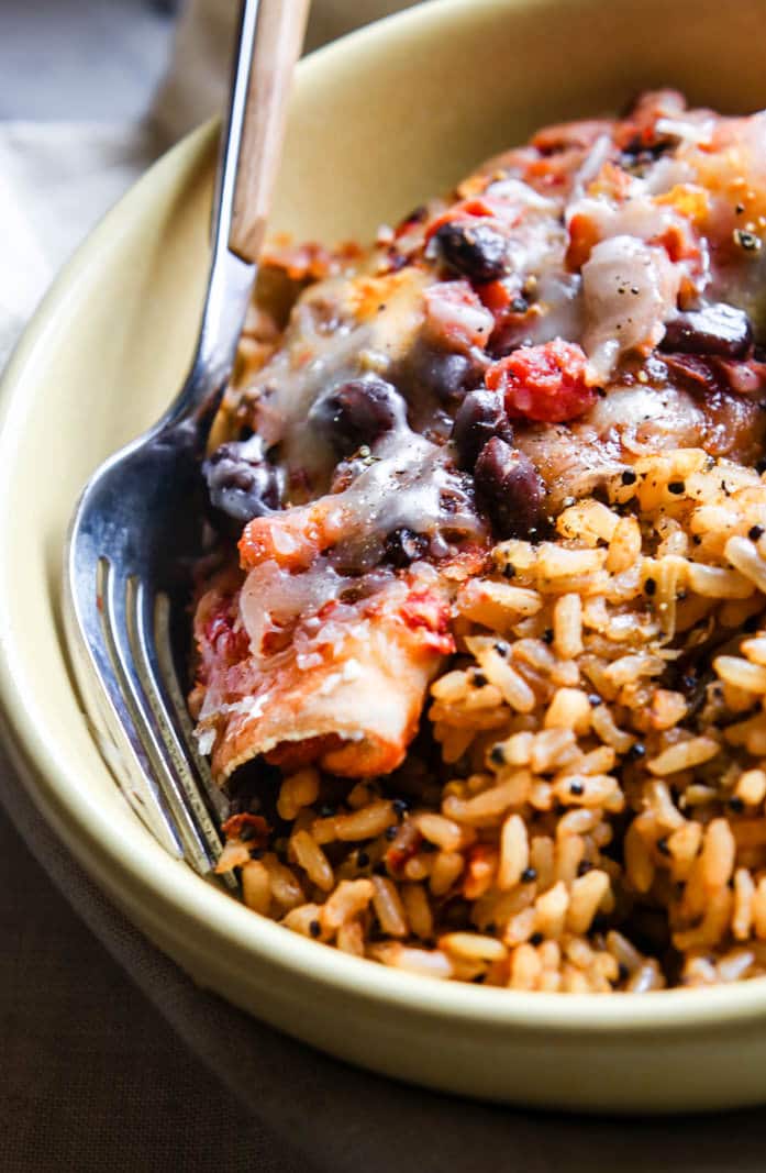 Kid Friendly Salmon Baked Bean Burrito Bowls - The Perfect Way To Introduce Salmon To Your Kids! www.superhealthykids.com